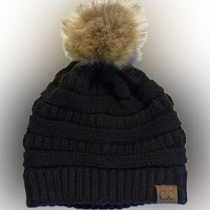 C.C. Cable knit stretch beanie hat cap black acrylic crochet with faux fur pom